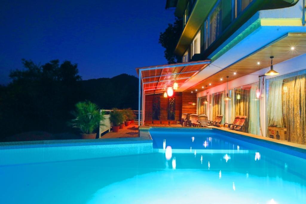 Lake View Resort Lonavala Exterior foto
