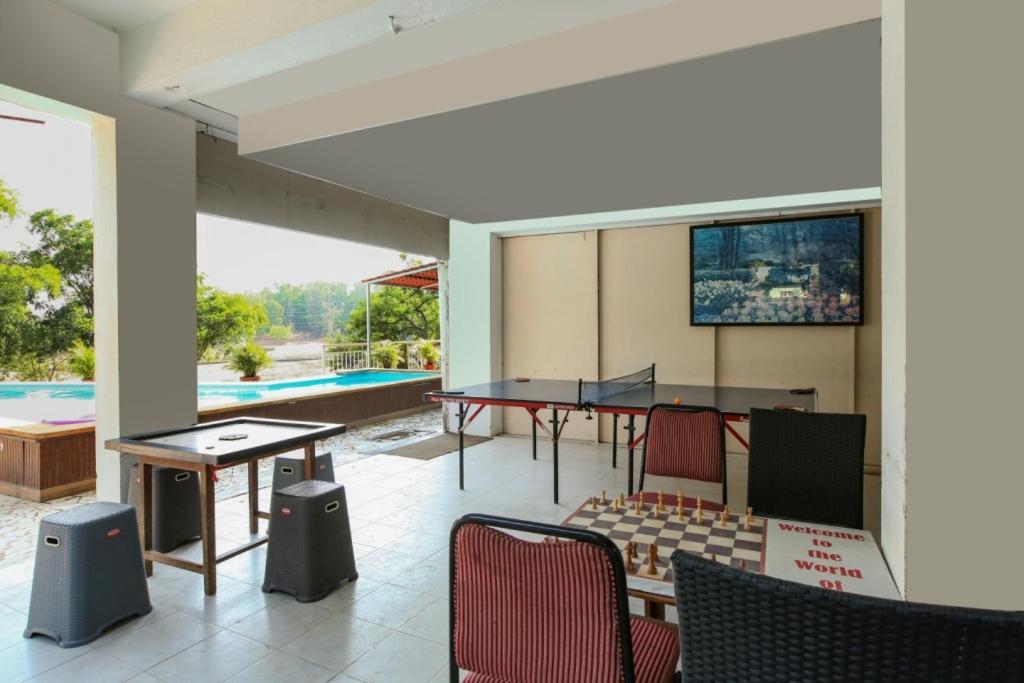 Lake View Resort Lonavala Exterior foto